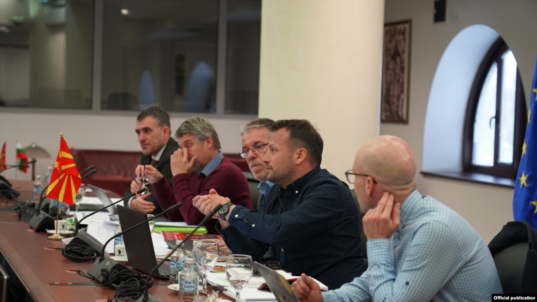 Членовите на макеоднскиот тим од Заедничката комисија за историски и образовни прашања