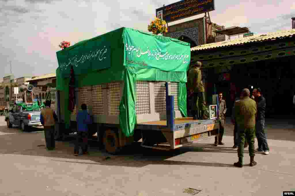 Believers collect donations to have a new mausoleum placed on the grave of a son of the 9th century Imam Jawad.