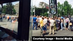 Стихияли митингга йиғилган донецкликлар