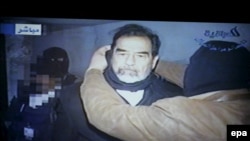 Попавшие в Интернет кадры казни Саддама Хусейна шокировали многих