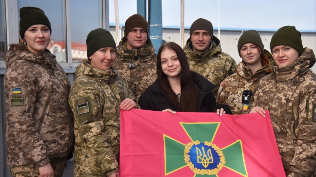 Яна Степаненко пробігла 5 км на протезах, щоб допомогти військовому