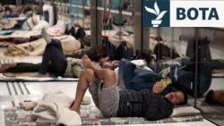 Banorët e Tel Avivit e bëjnë gjumin nëpër stacione metrosh mes sulmeve iraniane