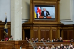 Борис Джонсон выступает перед депутатами Верховной Рады. 3 мая 2022 года