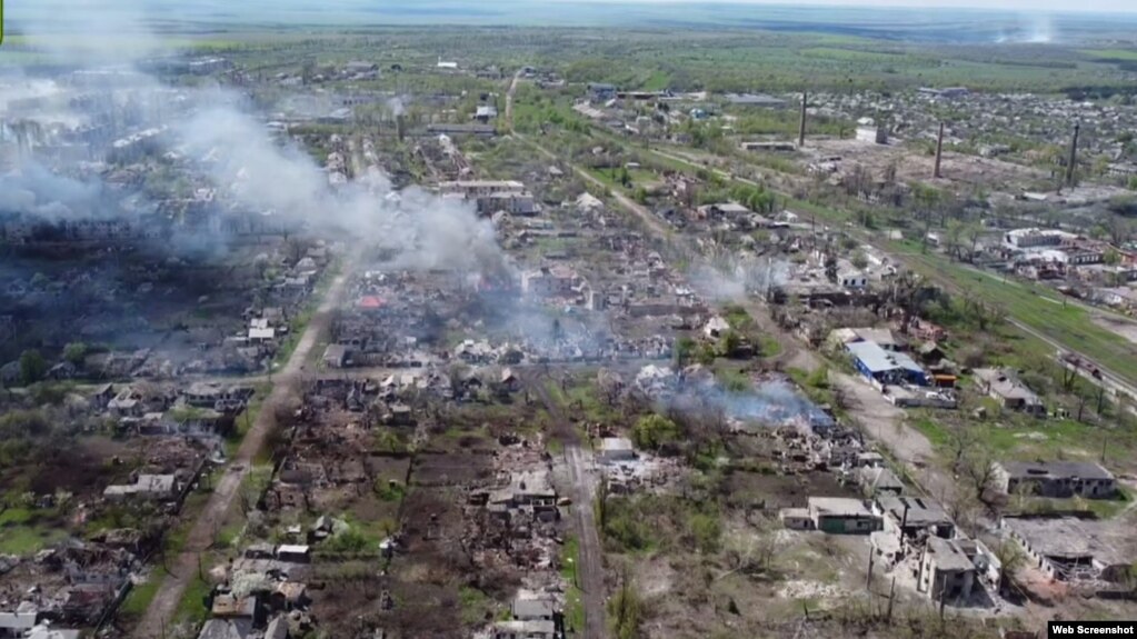 8 травня українські військові відійшли від міста Попасної Луганської області, де близько двох місяців велися бої