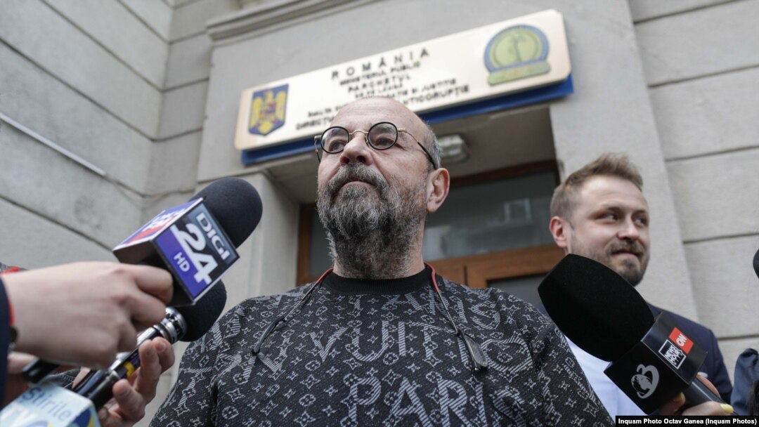 Cristian Popescu Piedone, iese din sediul DNA. Primarul Sectorului 5 a fost achitat de Înalta Curte în dosarul „Colectiv”, după ce inițial fusese condamnat la patru ani ani de închisoare cu executare.