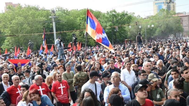 Armenian Opposition, Karabakh Parties Warn Pashinian