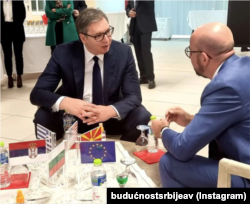 Charles Michel és Aleksandar Vučić szerb elnök Görögországban 2022. május 3-án