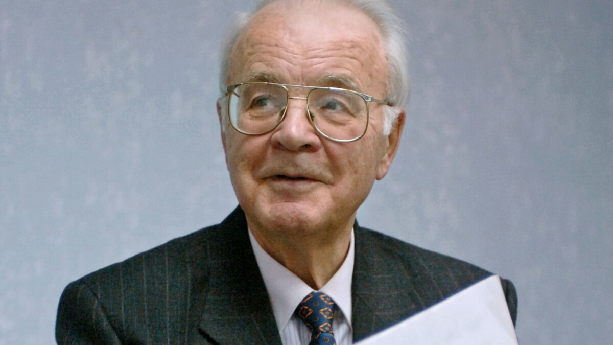 Умер журналист-международник Всеволод Овчинников