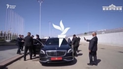 Раиси як бонки хусусӣ шудани писари президент баҳс барангехт