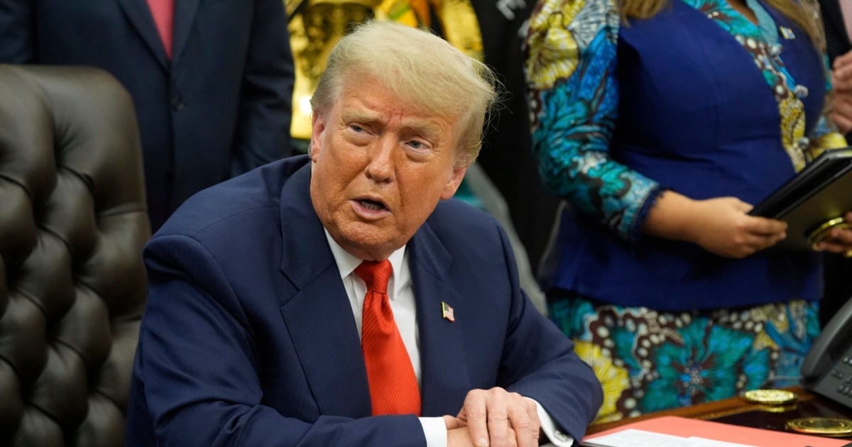 Трамп про Patriot для України: «розглядаємо це питання» Трамп про Patriot для України: «розглядаємо це питання»