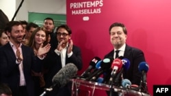 Candidatul coaliției de stânga, Benoit Paya, a fost reales în funcția de primar al Marsiliei. 22 martie 2026.