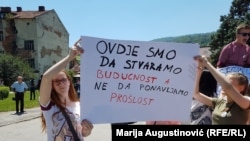 Protest jajačkih srednjoškolaca u Travniku 20. juna.