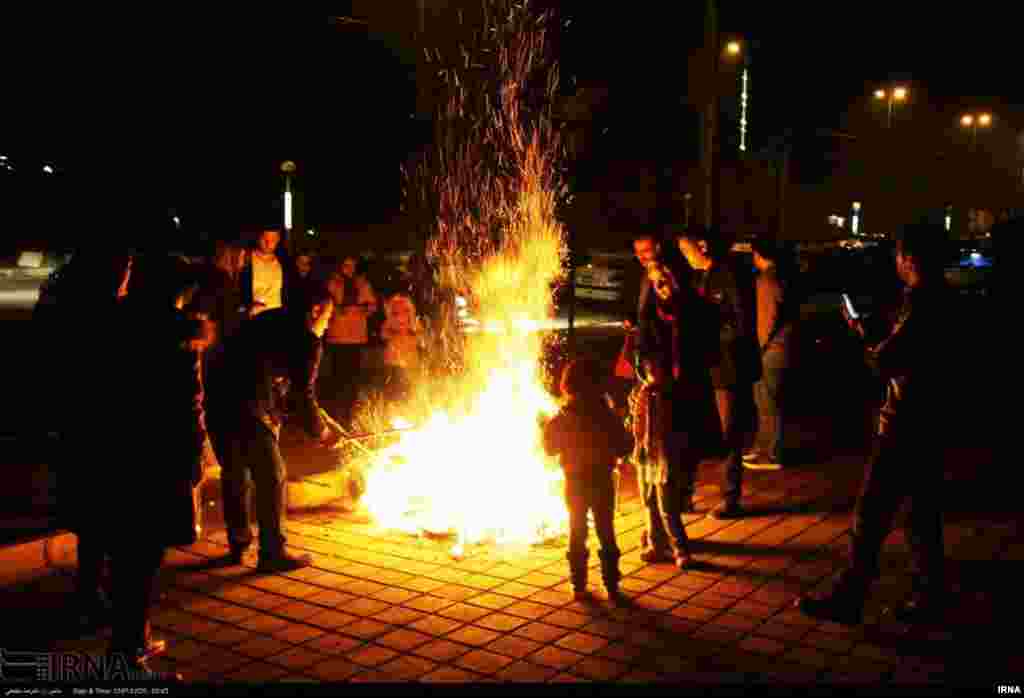 چهارشنبه&zwnj;سوری در بروجرد.