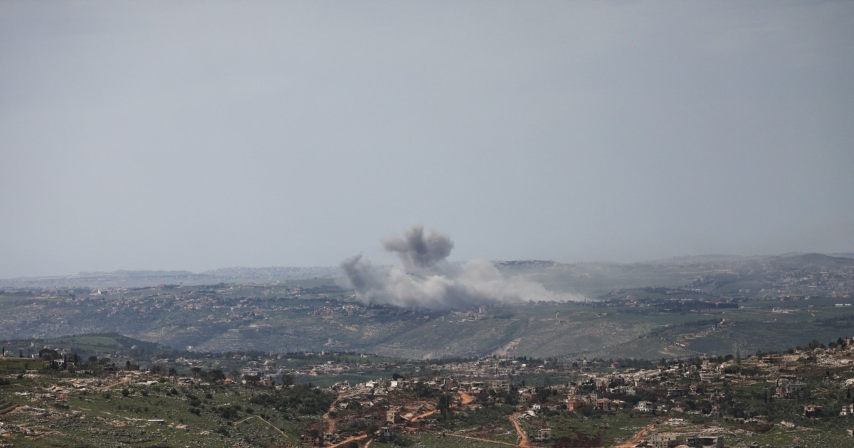 ლიბანის პრეზიდენტი ჰეზბოლას უპასუხებს: ქვეყნის ომში ჩათრევა „ღალატია.“ ისრაელმა სამხრეთ ლიბანს დაარტყა