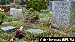 Mormântul familiei Thomas Mann la Kilchberg în Elveția