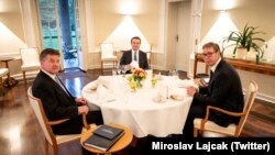 Lajčak, Kurti i Vučić u Briselu 5. maja 2022. godine