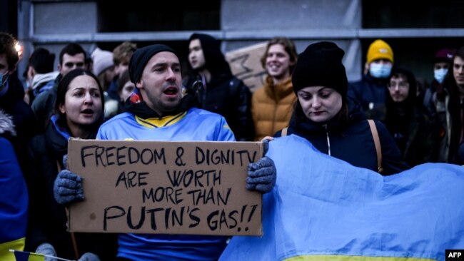 Протест в Белгия срещу руската инвазия в Украйна. Снимката е от 24 февруари