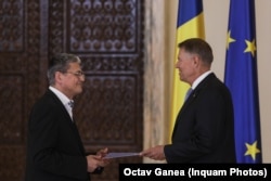 După aproape o lună de interimar, în 3 mai, Marcel Boloș a depus jurământul pentru un nou mandat la Ministerul Investițiilor și Proiectelor Europene.