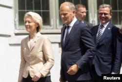 Очільниця Європейської комісії Урсула фон дер Ляєн та прем'єр-міністр Польщі Дональд Туск в Гданську, Польща, 25 червня 2026 року