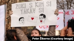 Učesnici protesta u Ljubljani zatražili su izvinjenje gradonačelnika Zorana Jankovića zbog podrške predsedniku Srbije Aleksandru Vučiću, 8. februara 2025. 