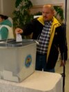 Moldovan Voters Have High Hopes In Nail-Biting Presidential Runoff Moldovan Voters Have High Hopes In Nail-Biting Presidential Runoff