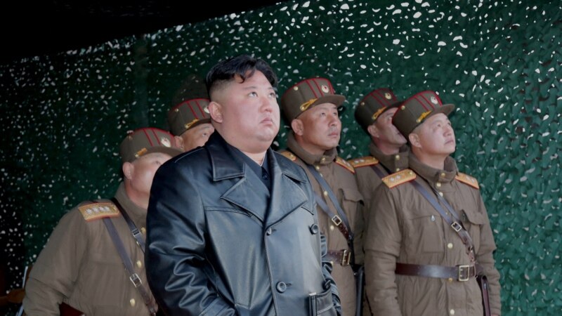 Kim Jong-un: K.Veriore është e gatshme të mobilizojë forcat bërthamore