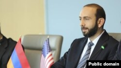 Ararat Mirzoyan, ministar vanjskih poslova Armenije na okruglom stolu u Atlantskom vijeću u Washingtonu, 4. maja 2022.
