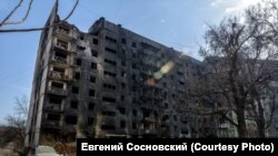 Зграда во Мариупол.