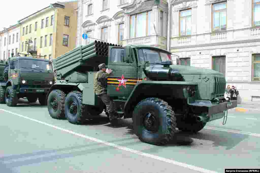 Военная техника после парада Победы в Петербурге&nbsp;