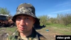 По данным российской стороны, Темур Шамсиев был взят в плен в Донецке.