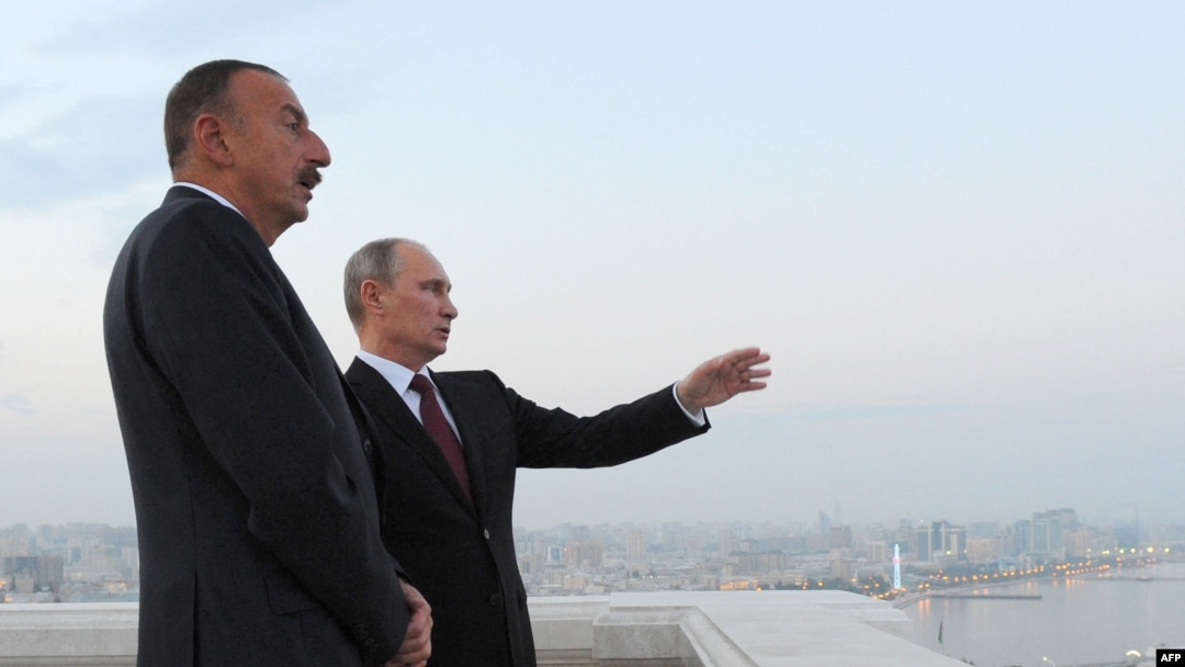 Президентите на Азербайджан и Русия Илхам Алиев и Владимир Путин. Снимката е архивна