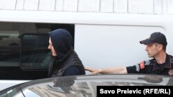 Blažo Jovanić u pratnji policije na putu ka Specijalnom državnom tužilaštvu, Podgorica, 10. maj 2022. 