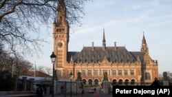 Палац миру в Гаазі, в якому працює низка міжнародних судових установ, серед них і нинішній арбітражний трибунал за позовом України проти Росії