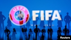 Ілюстрацыйны каляж з лягатыпамі UEFA і FIFA