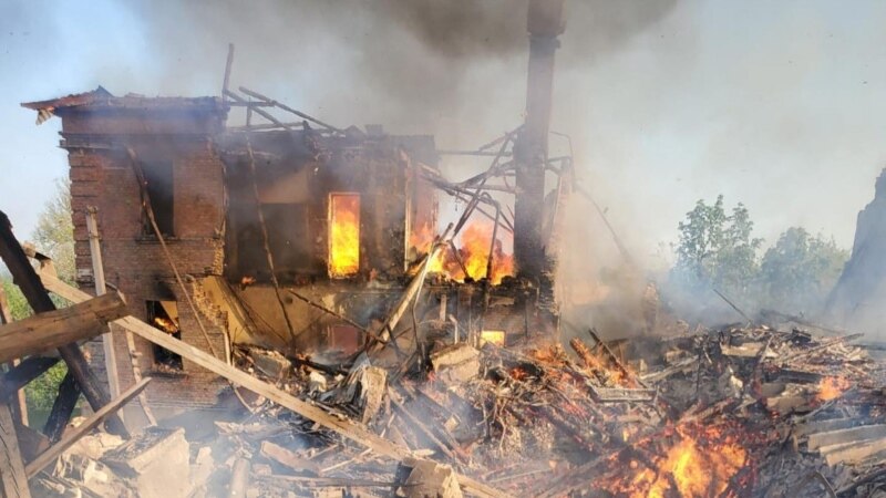 Pogođena zgrada škole na istoku Ukrajine, dvoje mrtvih