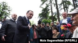 საქართველოს პრემიერ-მინისტრი მეორე მსოფლიო ომის ვეტერანებს ესალმება