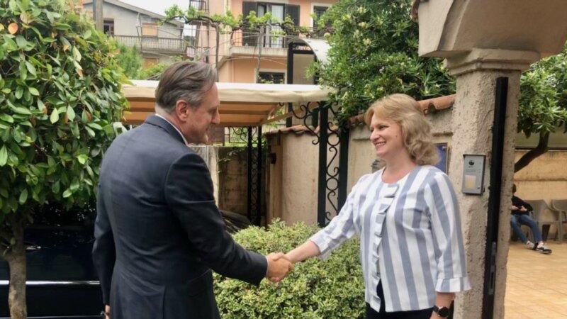Novi šef crnogorske diplomatije prvo posjetio Ambasadu Ukrajine