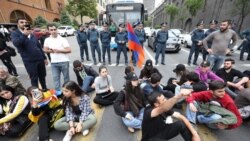 Երևանում շարունակվում են ընդդիմության բողոքի ակցիաները, կան բերման ենթարկվածներ