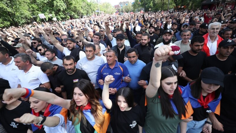 Власти предложили призывать в армию задержанных участников протестных акций 