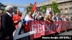 Simbol podrške ruskoj invaziji na čelu povorke u Beogradu (9. maj 2022)