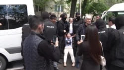 «Свободу Жанболату!» В Алматы задержали вышедших на митинг с требованием освободить Мамая 