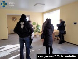 Обшуки в адміністративній будівлі «Українського Дунайського пароплавства» в Ізмаїлі. Березень 2021 року