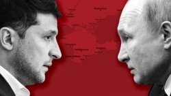 Президент Украины Владимир Зеленский (справа) и российский президент Владимир Путин на фоне Крыма. Фотоколлаж