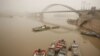 استان خوزستان با چندین معضل زیست‌محیطی ازجمله ریزگردها و باران اسیدی دست و پنجه نرم می‌کند
