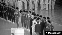 Yaponiyanın qadın voleybolçuları Tokio olimpiadasında SSRİ yığmasını yenərək qəzəl medala layiq görülüb. 1964