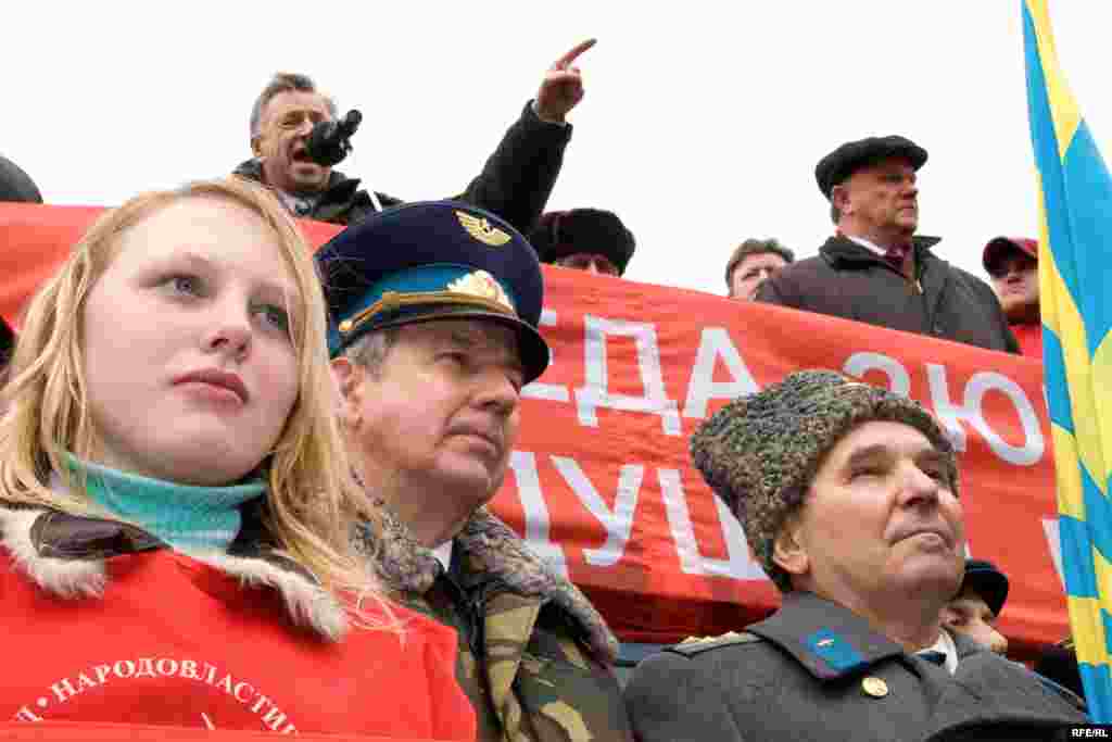 Гневные речи о нынешнем положении страны и армии