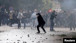 Ցուցարարների և ոստիկանների միջև բախումներ Թունիսում, արխիվ