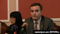 Armenia -- Artak Zakarian, (R) MP from the ruling Republican Party at a press briefing in the National Assembly, 03Jun2013