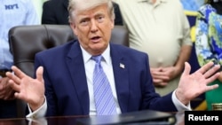 ABŞ prezidenti Donald Tramp Ağ evdəki Oval Ofisdə