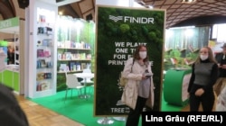 „Plantăm câte un copac pentru fiecare titlul publicat” – stand la Târgul de Carte și Festivalul Literar de la Praga 2021.